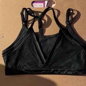 Nike Women’s Dri-FIT Indy Icon Clash Light-Support Straps Sports Bra